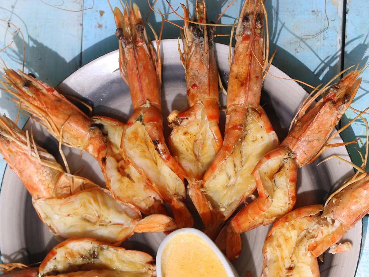 Tiger Prawns - Head On Shell On Butterfly Cut (16-20pcs)